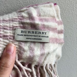 EUC Unique Burberry Pink 100% Cashmere Scarf